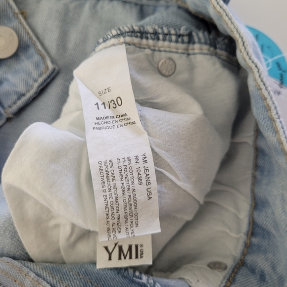 Ymi rip distressed light wash wide leg 90's style jeans - Picture 8 of 11